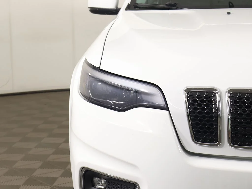 Used 2019 White Jeep Limited image 13