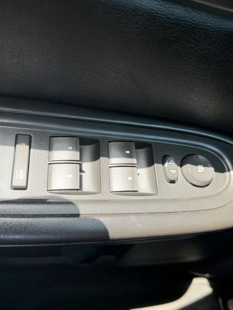 Used 2015 Gray Chevrolet LT image 30