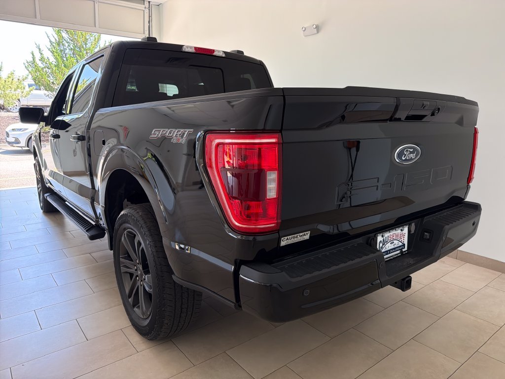 Used 2023 Black Metallic Ford XLT image 4