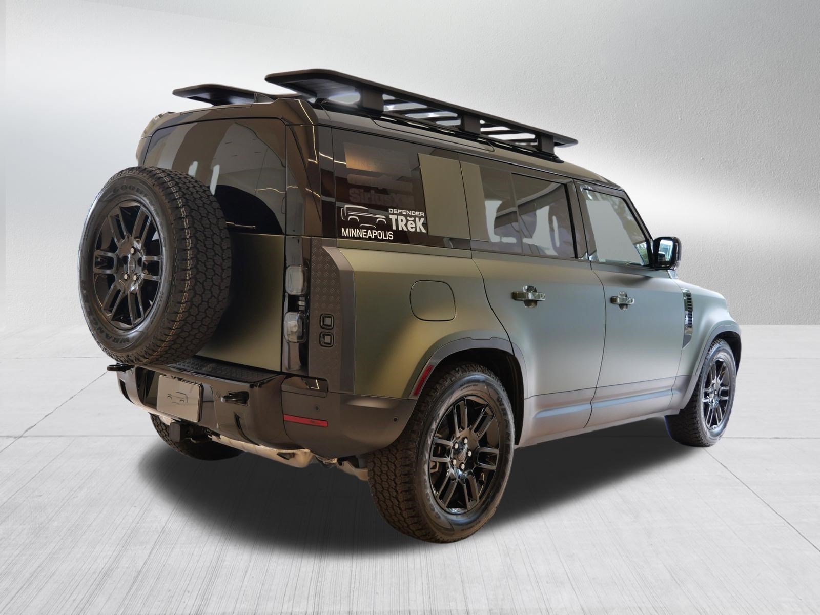 New 2026 Woolstone Green Land Rover S image 2