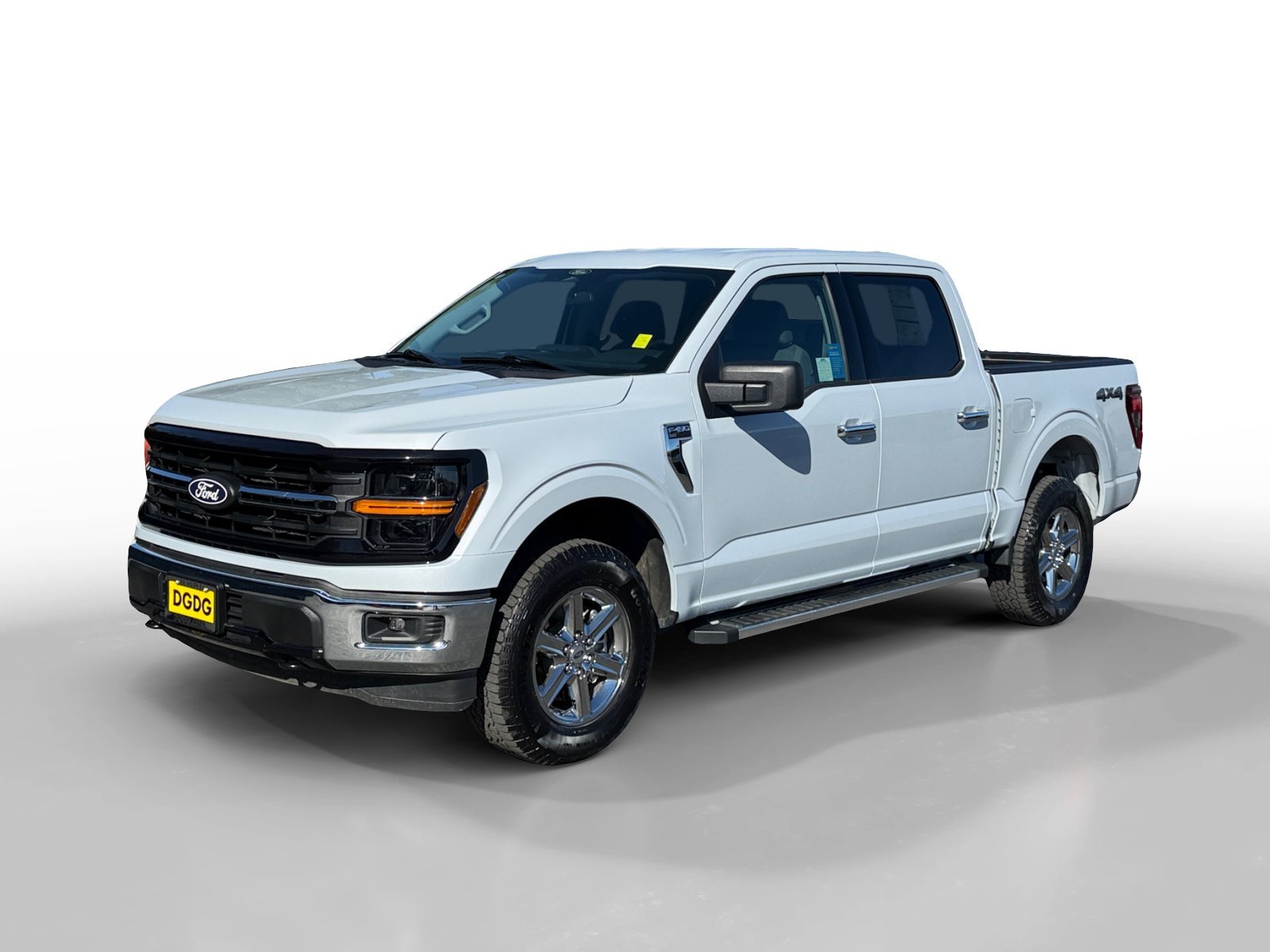 Certified Used 2025 White Metallic Ford XLT image 1