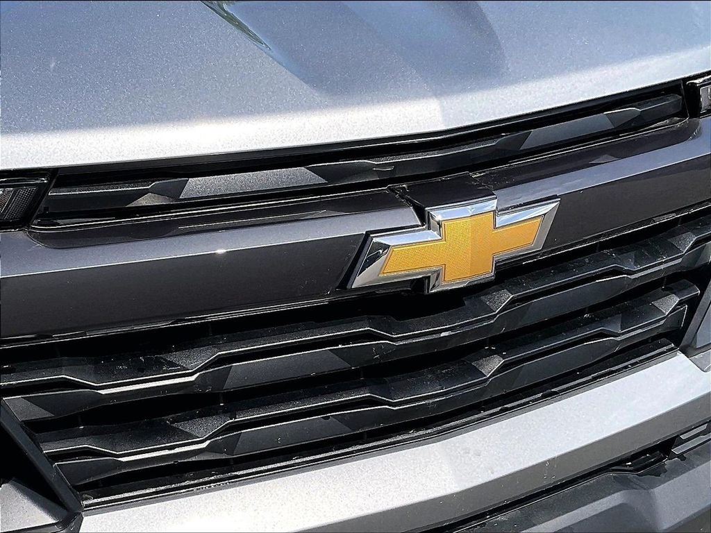 Used 2023 Gray Chevrolet LT image 30