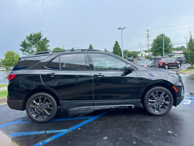 Used 2023 Mosaic Black Metallic Chevrolet RS image 5