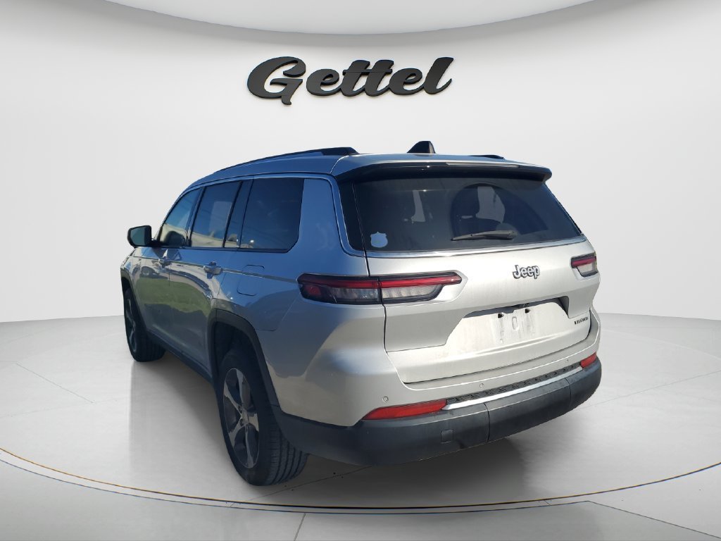 Used 2023 Silver Zynith Jeep Limited image 5