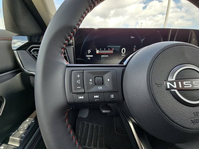 New 2026 Aspen White TriCoat / Super Black Two-tone Nissan SR image 11