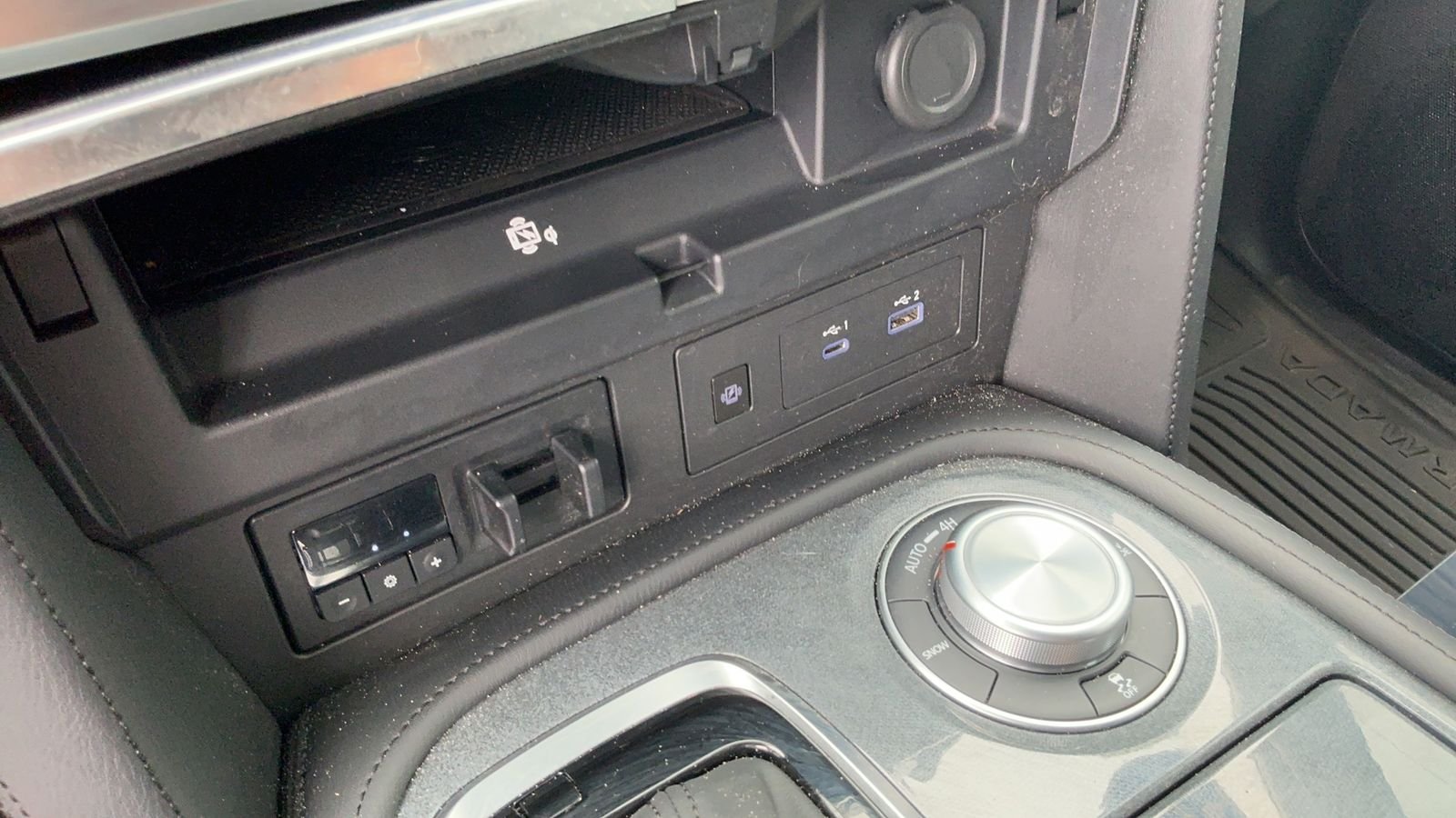 Certified Used 2023 White Nissan SV image 33