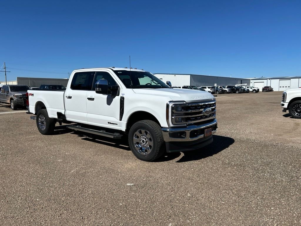 New 2026 Oxford White Ford Lariat image 9