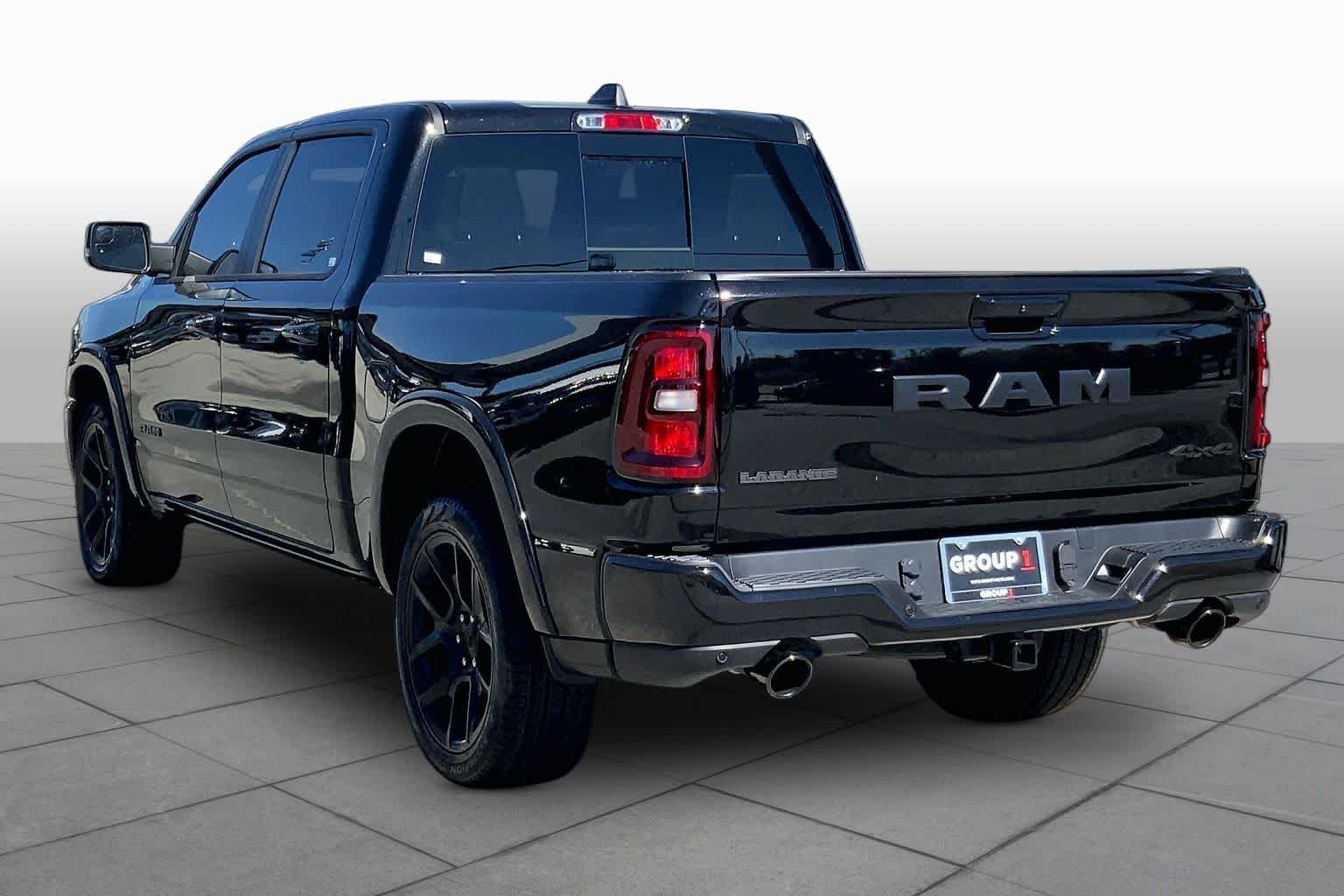 New 2027 Diamond Black Crystal Pearl-Coat Exterior Paint RAM Laramie image 9