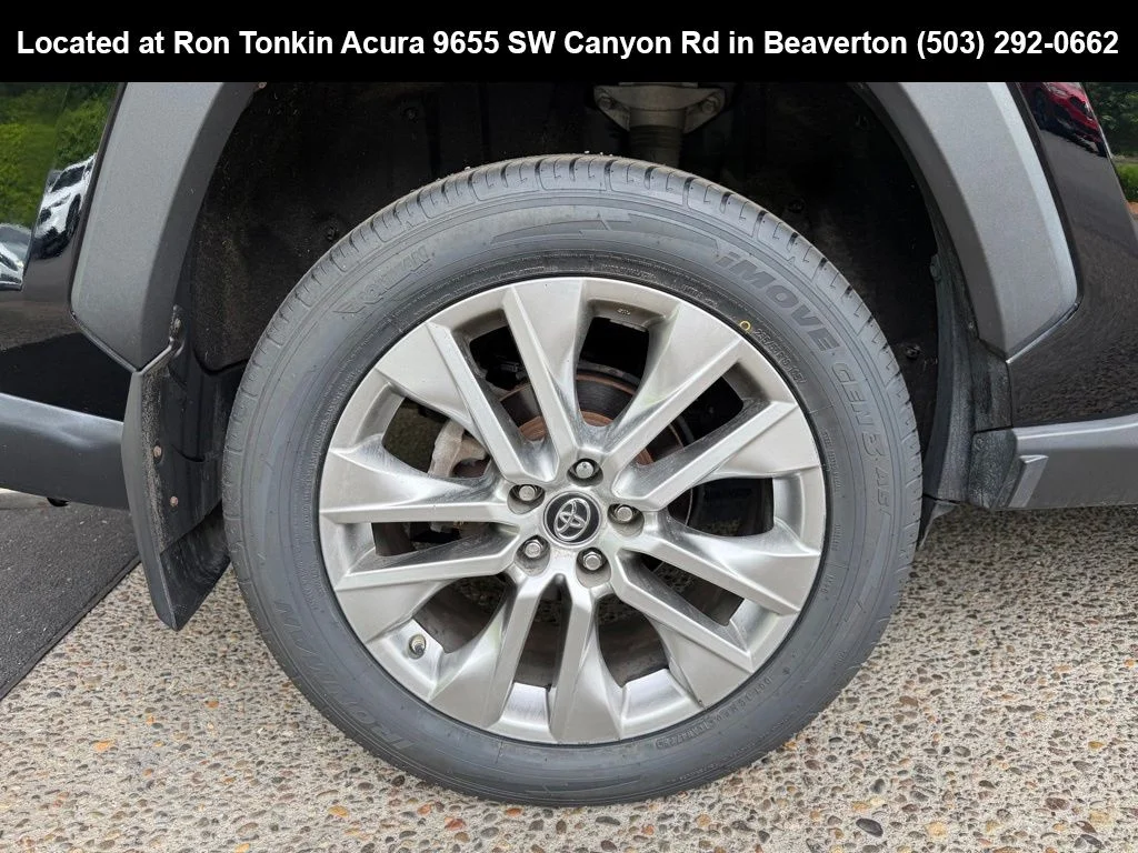 Used 2019 Midnight Black Metallic Toyota Limited image 10