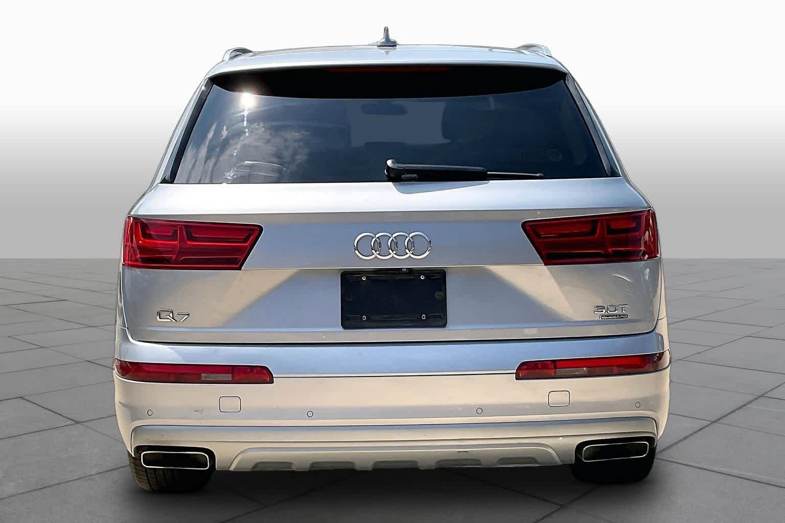 Used 2018 Florett Silver Metallic Audi Premium Plus image 5