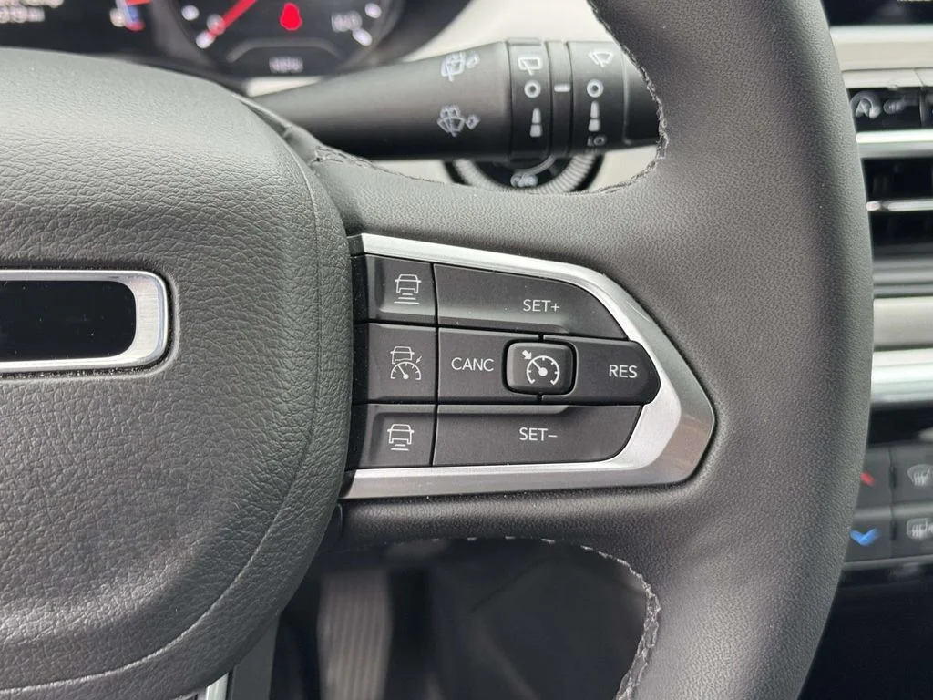 Used 2025 Black Jeep Limited image 22