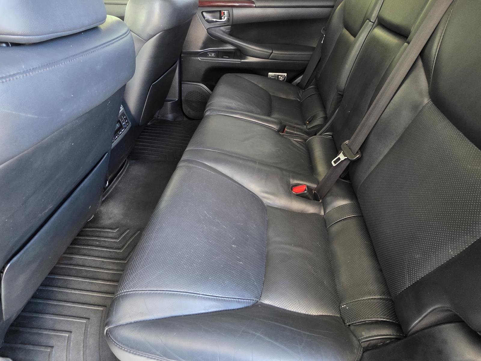 Used 2015 Silver Lexus 570 image 9