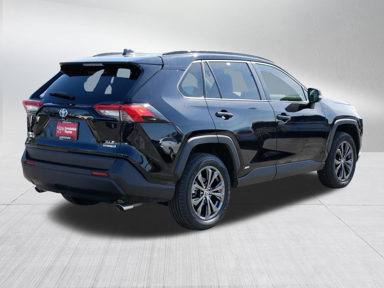 2022 Toyota RAV4 XLE Premium - Photo 7