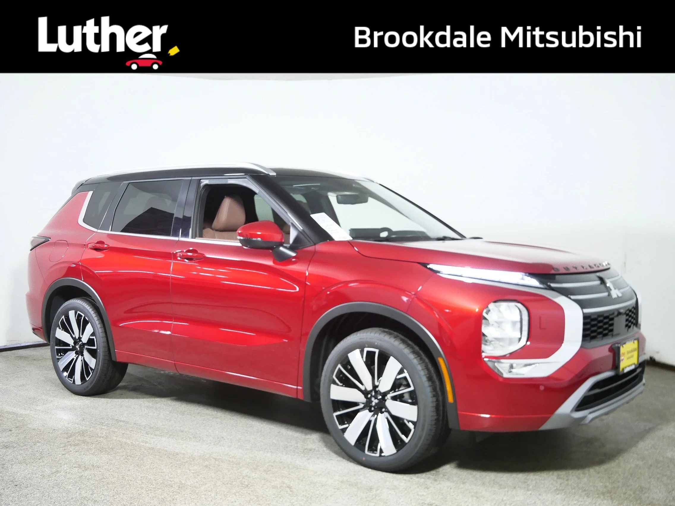 2025 Mitsubishi Outlander SEL S-AWC's photo