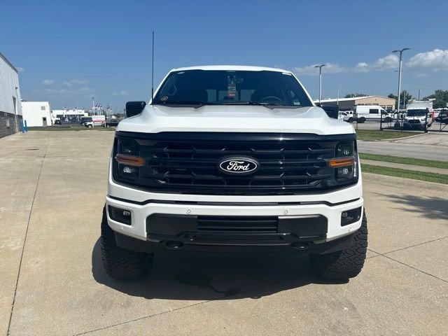 New 2026 Oxford White Ford XLT image 4