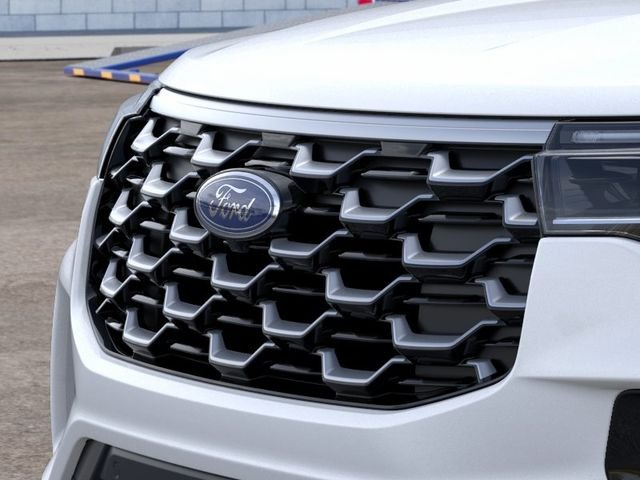 New 2026 White Ford Platinum image 17