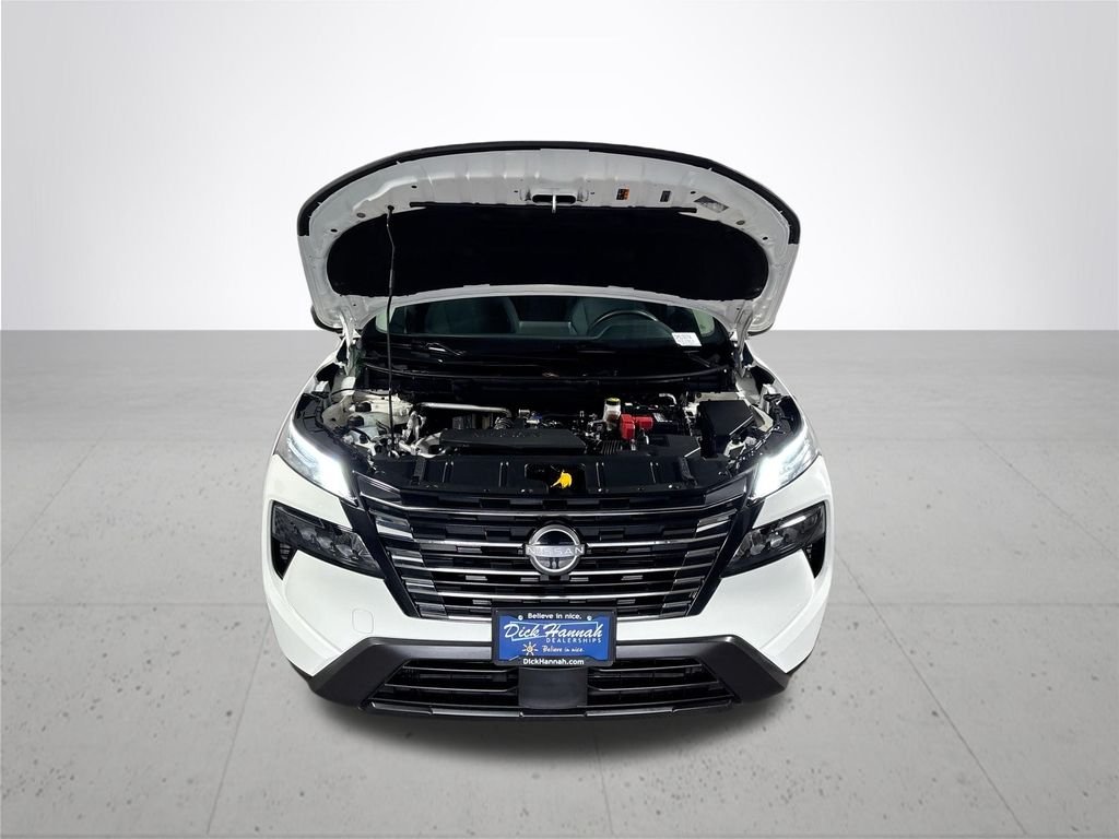 Used 2024 White Nissan S image 21