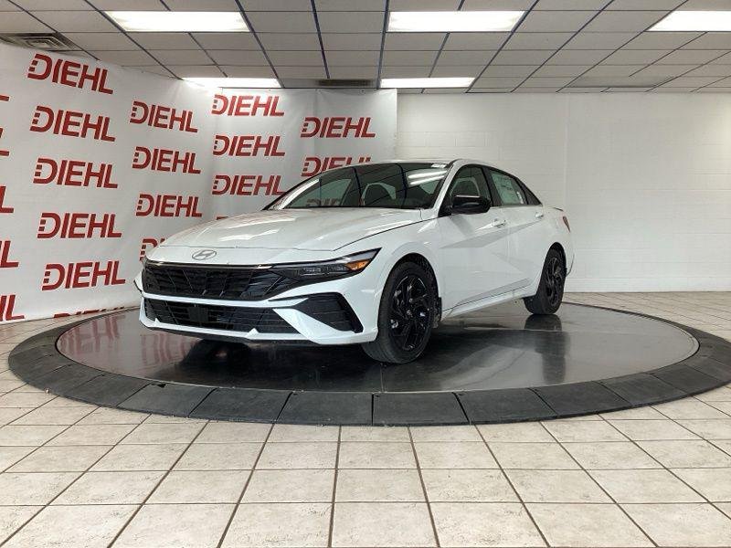 New 2026 White Hyundai SEL Sport image 3