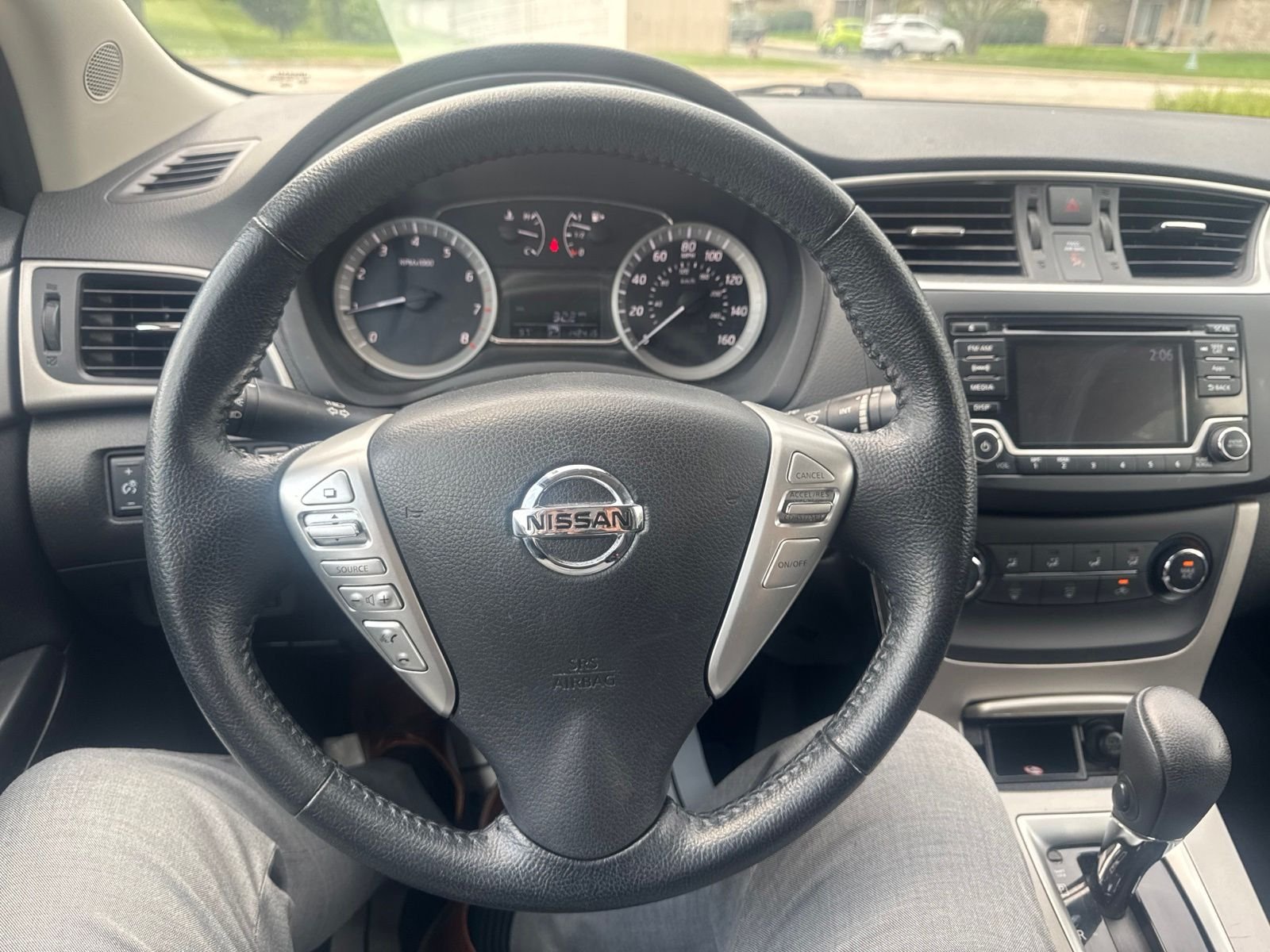 Used 2015 Silver Nissan SV image 16