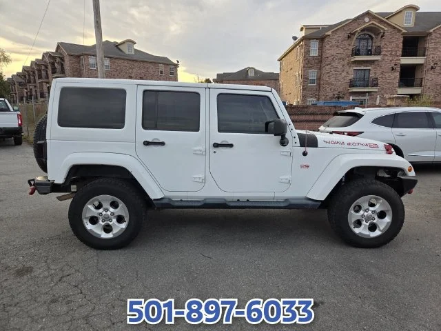 Used 2014 White Jeep Unlimited Sahara image 3