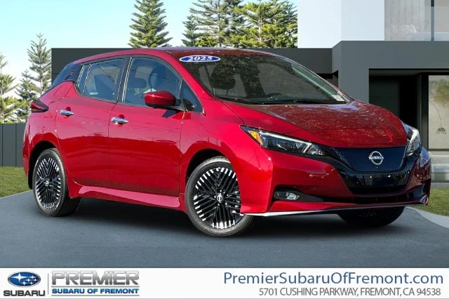 2025 Nissan Leaf