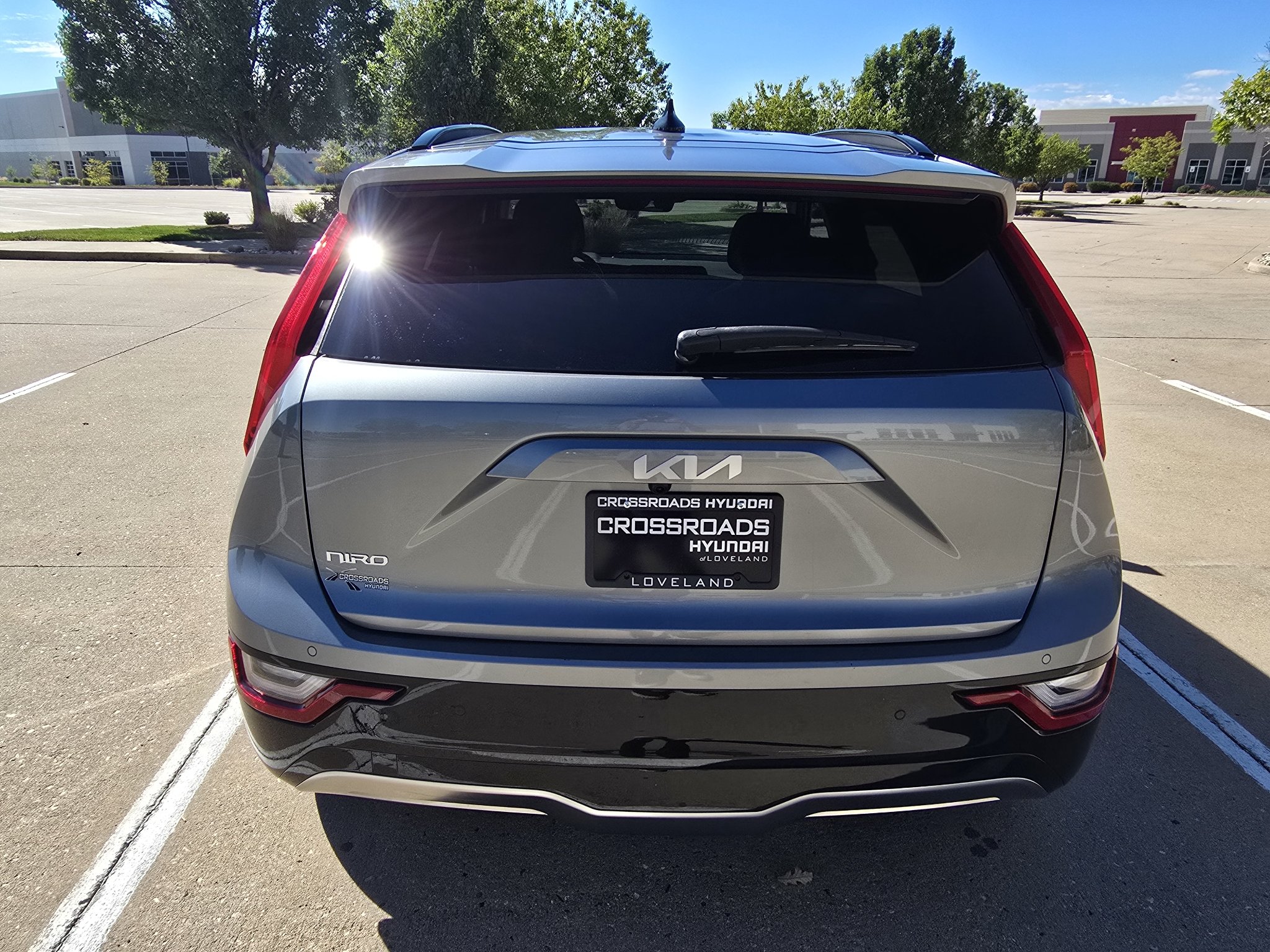 Used 2023 Steel Gray Kia Wave image 4