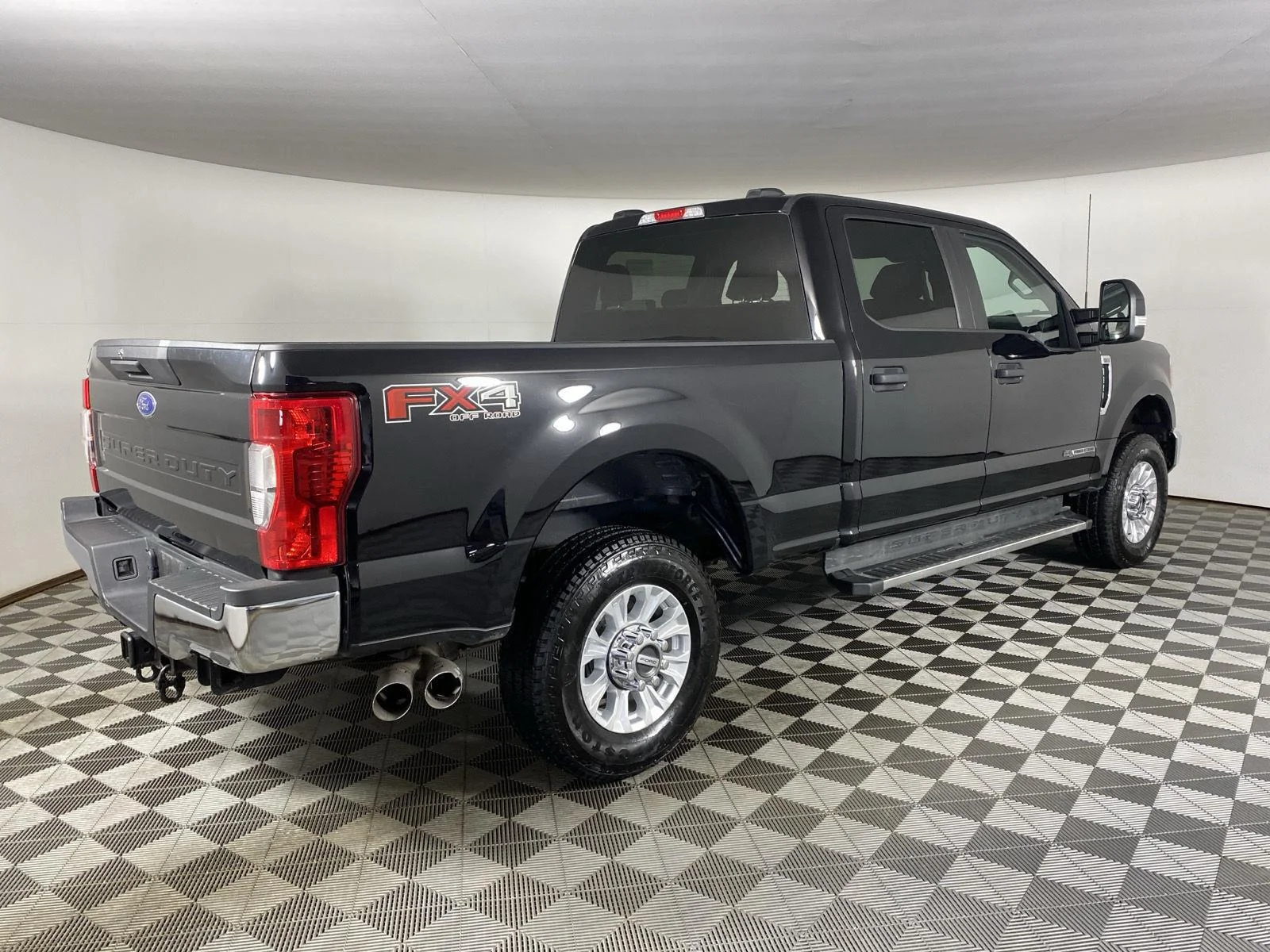 Used 2022 Agate Black Ford XL image 10