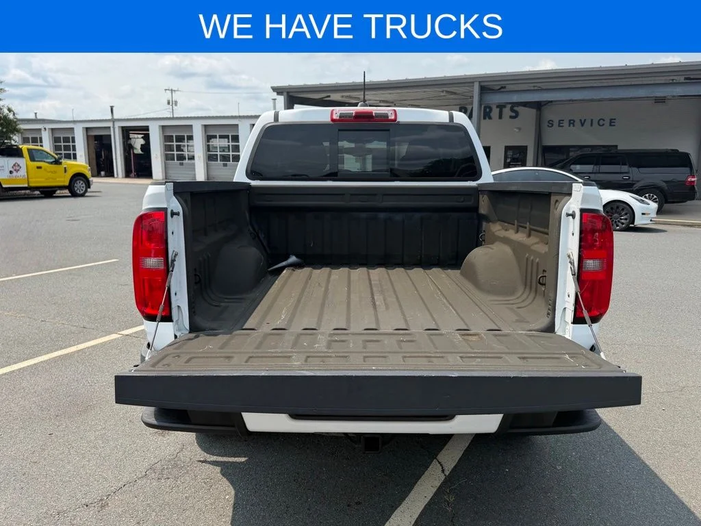 Used 2017 White Chevrolet Z71 image 5