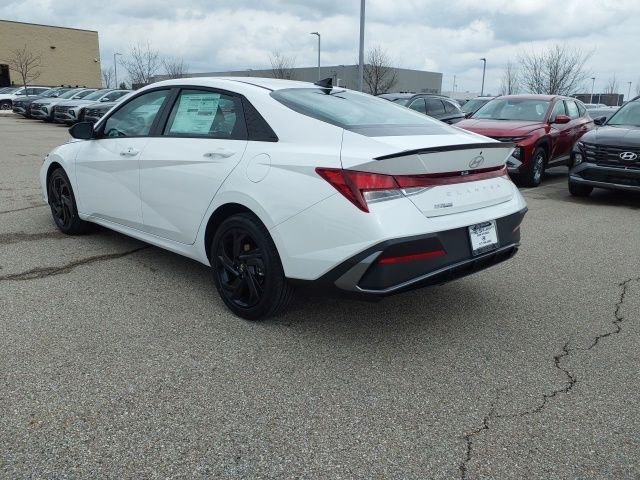 New 2026 White Hyundai SEL Sport image 8