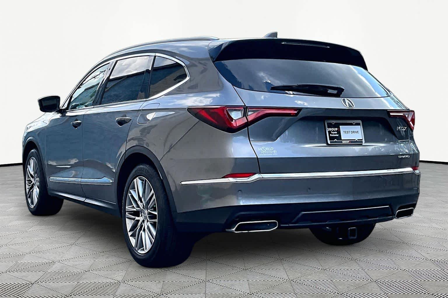 Used 2023 Liquid Carbon Metallic Acura w/Advance Package image 12