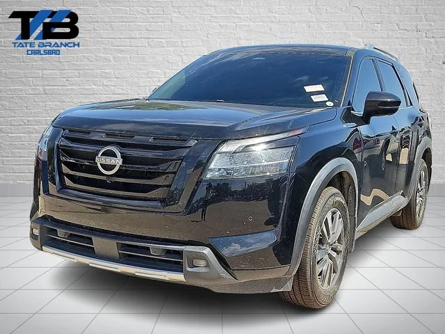 2022 Nissan Pathfinder SL