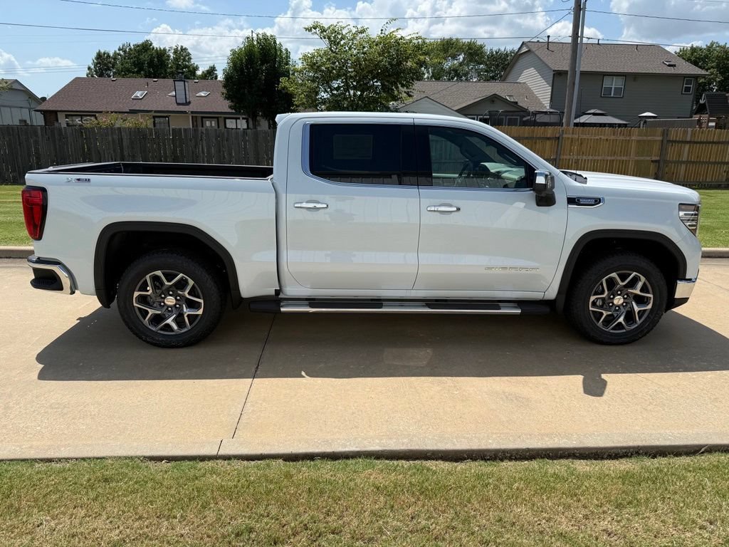 2026 GMC Sierra 1500 SLT - Photo 6