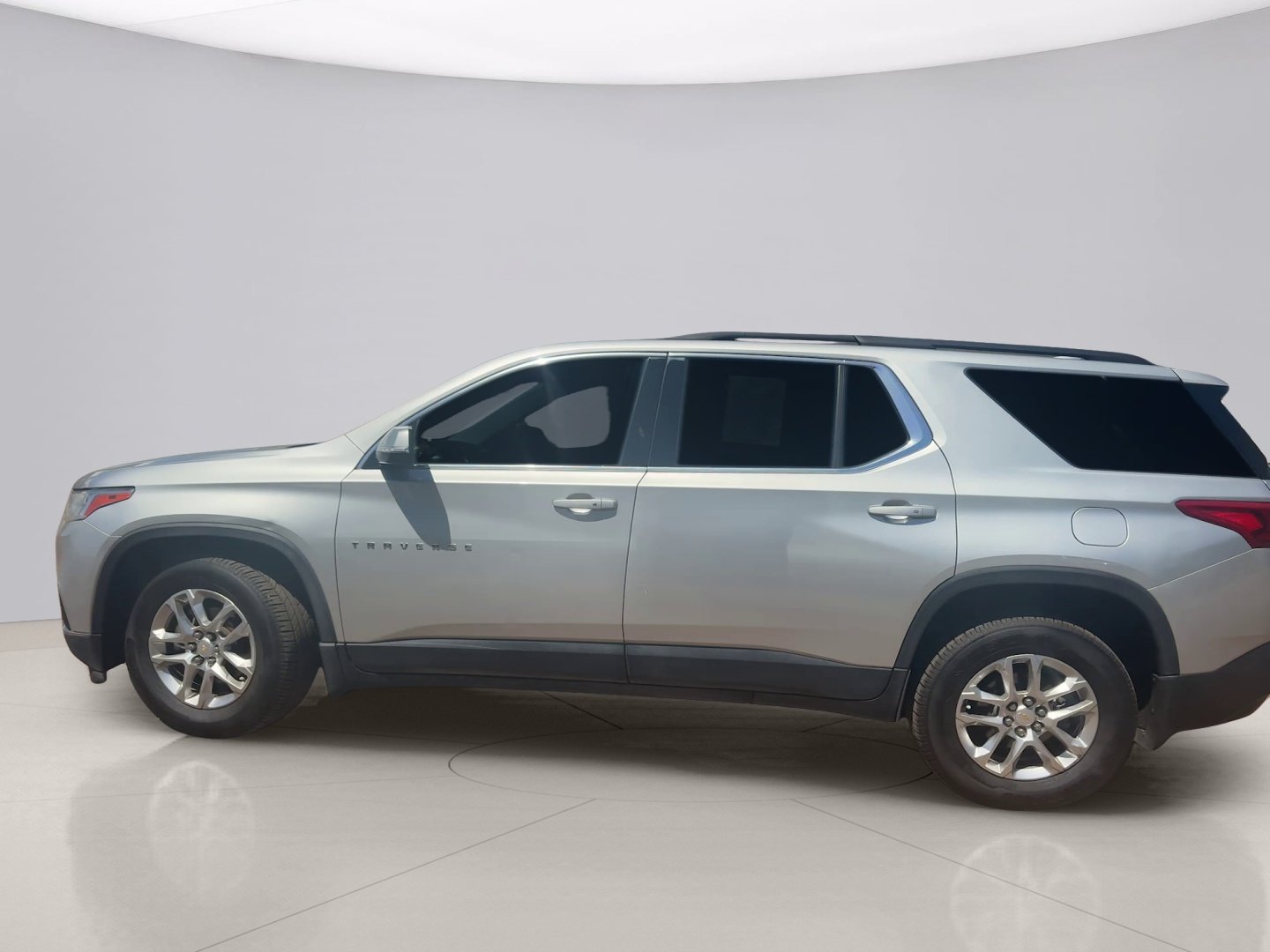 Used 2019 Silver Chevrolet LT image 2