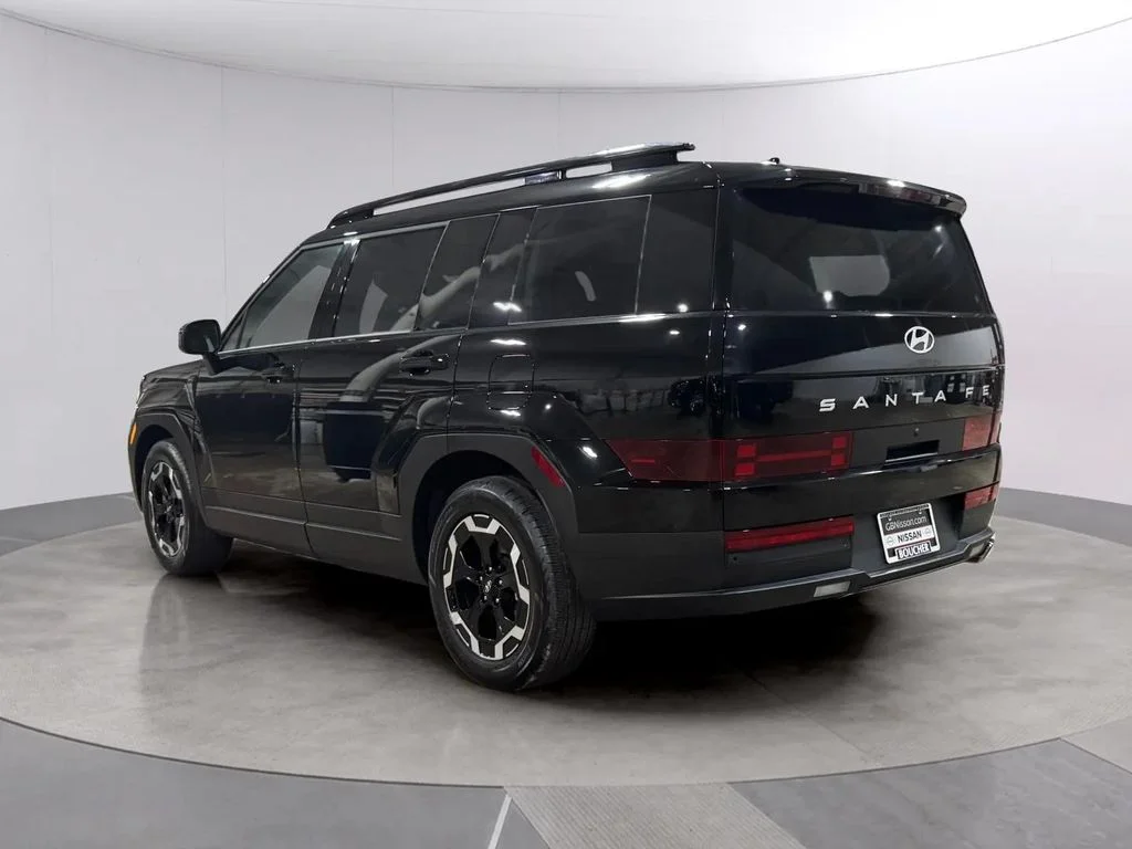 Used 2024 Phantom Black Hyundai SEL image 6