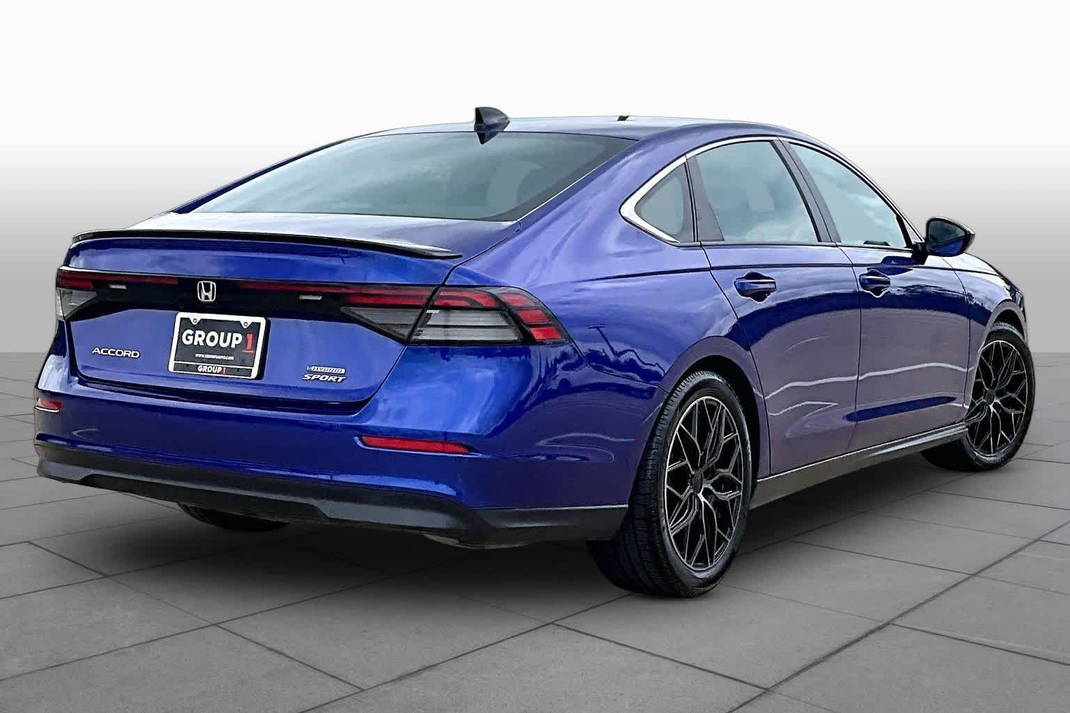 Used 2023 Still Night Pearl Honda Sport image 24