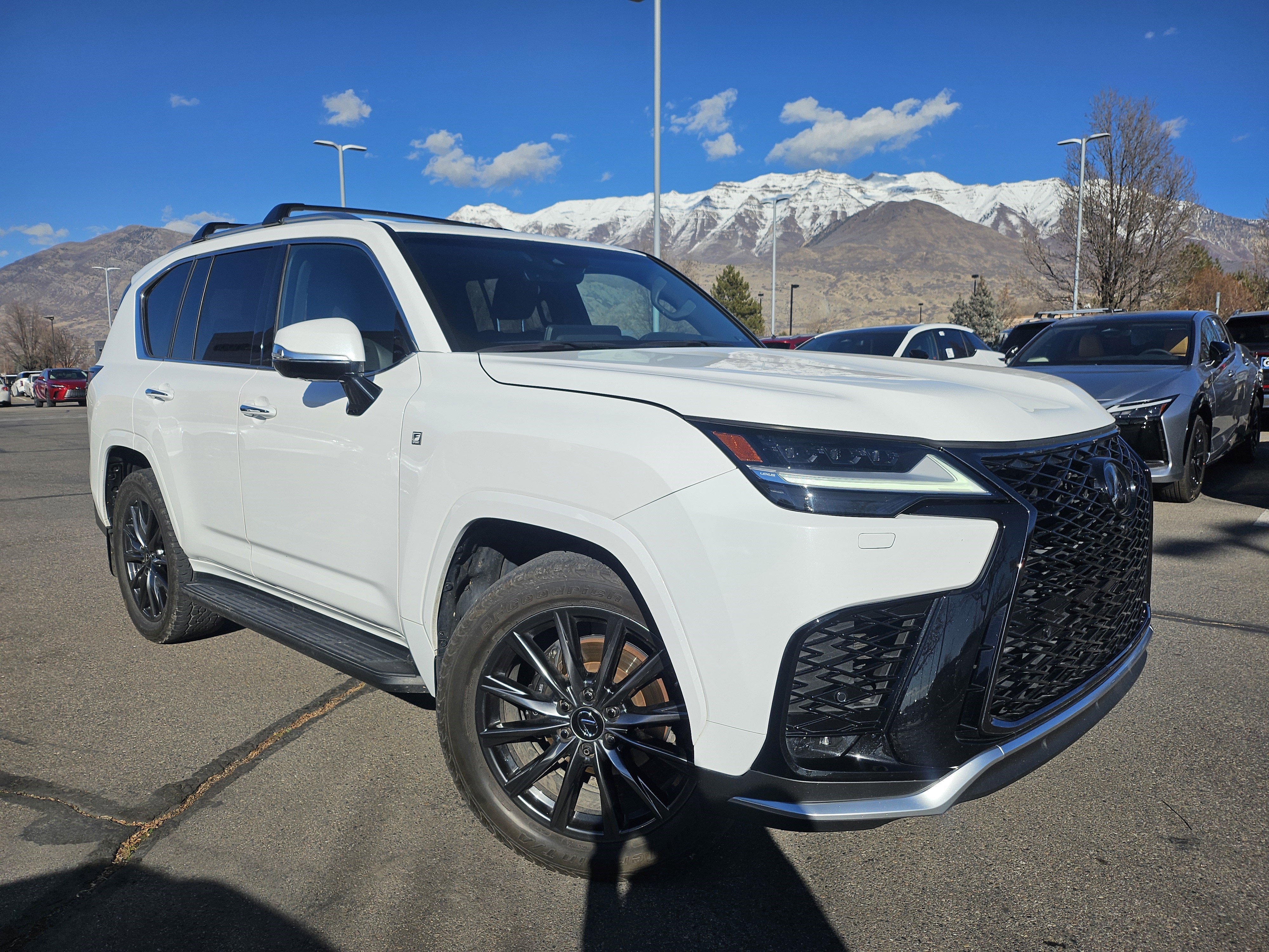Used 2023 Ultra White Lexus 600 F SPORT image 3