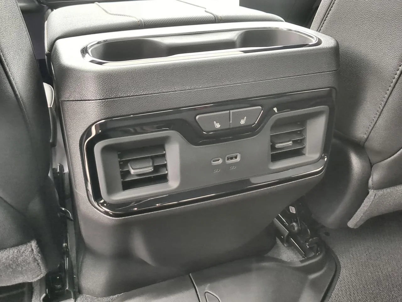 New 2026 Onyx Black GMC AT4 image 22