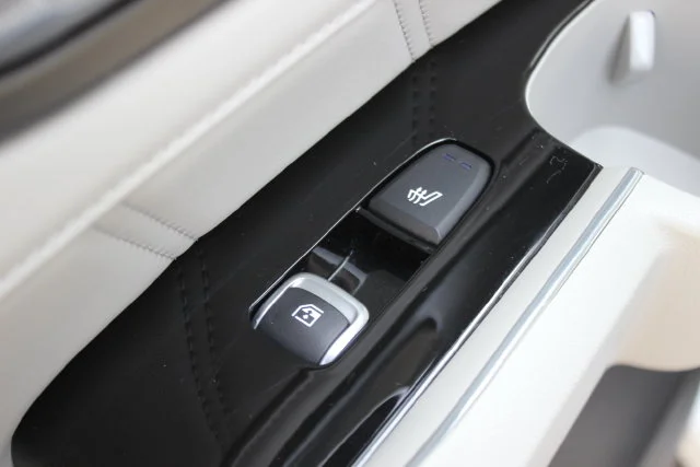 Used 2023 White Kia SX Prestige image 26