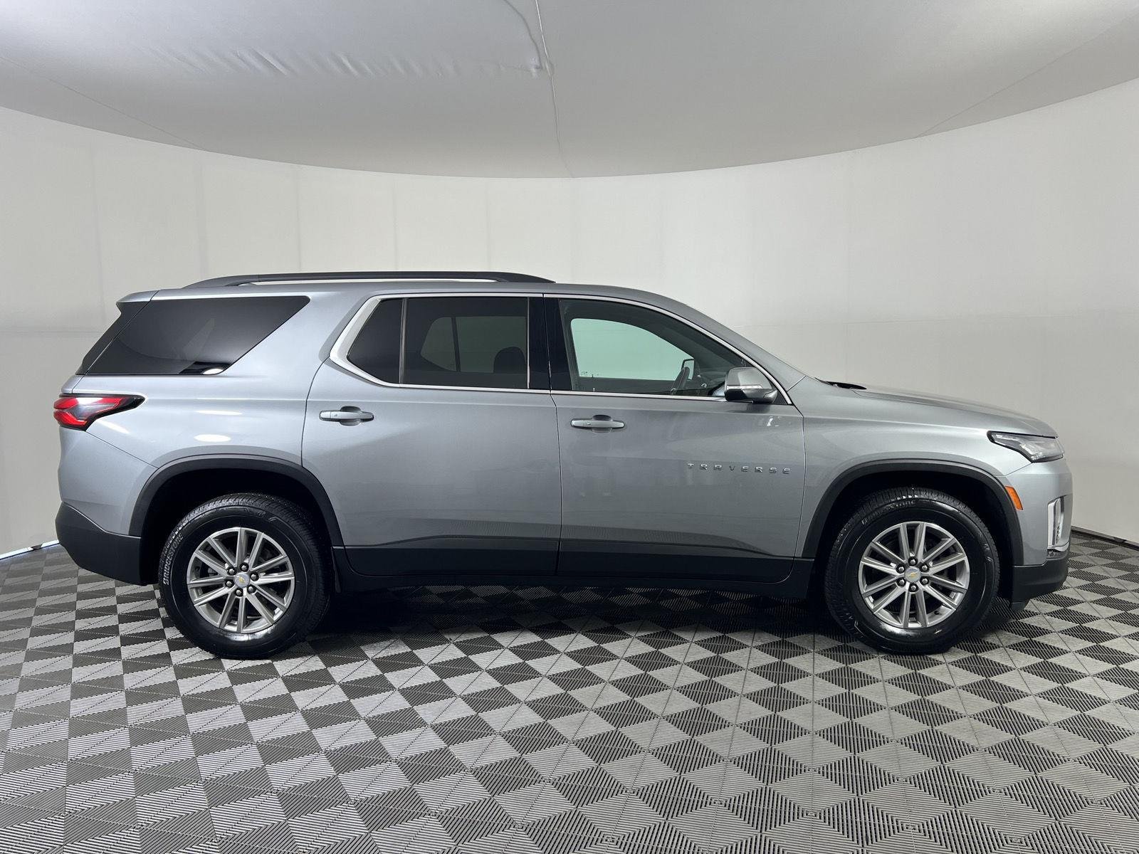Used 2023 Sterling Gray Metallic Chevrolet LT Cloth image 9