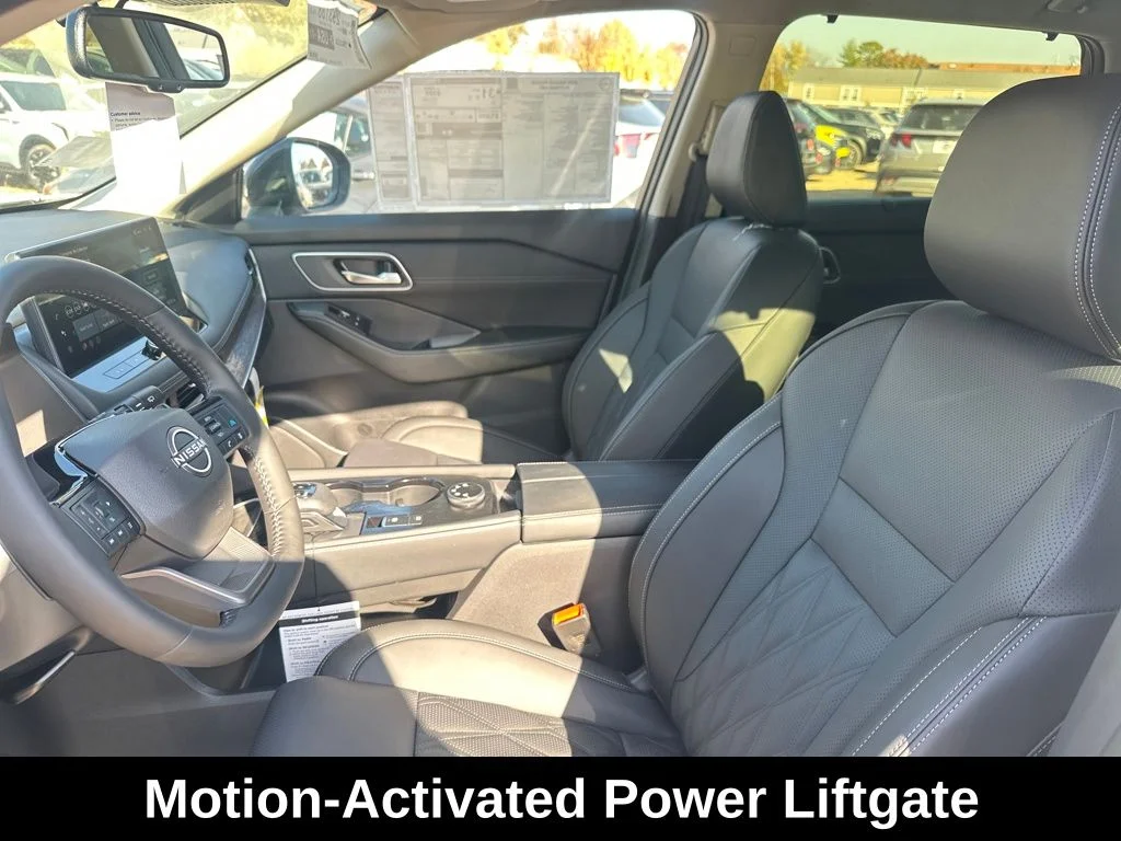 2026 Nissan Rogue Platinum - Photo 15
