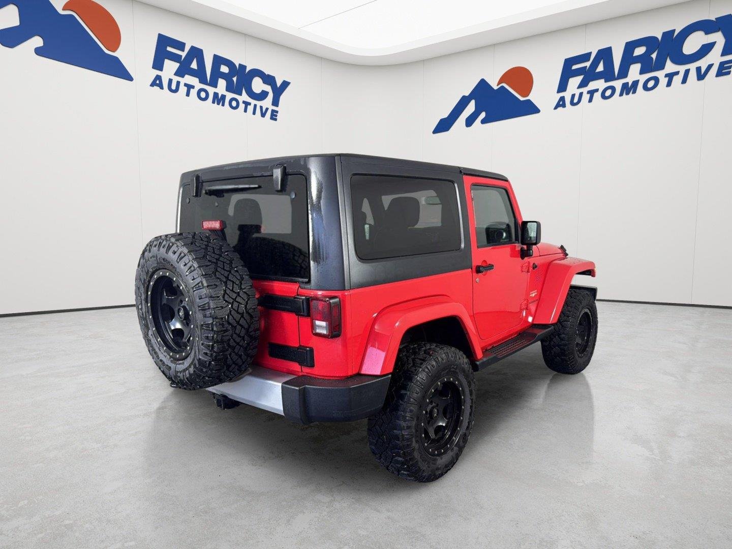 Used 2013 Rock Lobster Jeep Sahara image 7