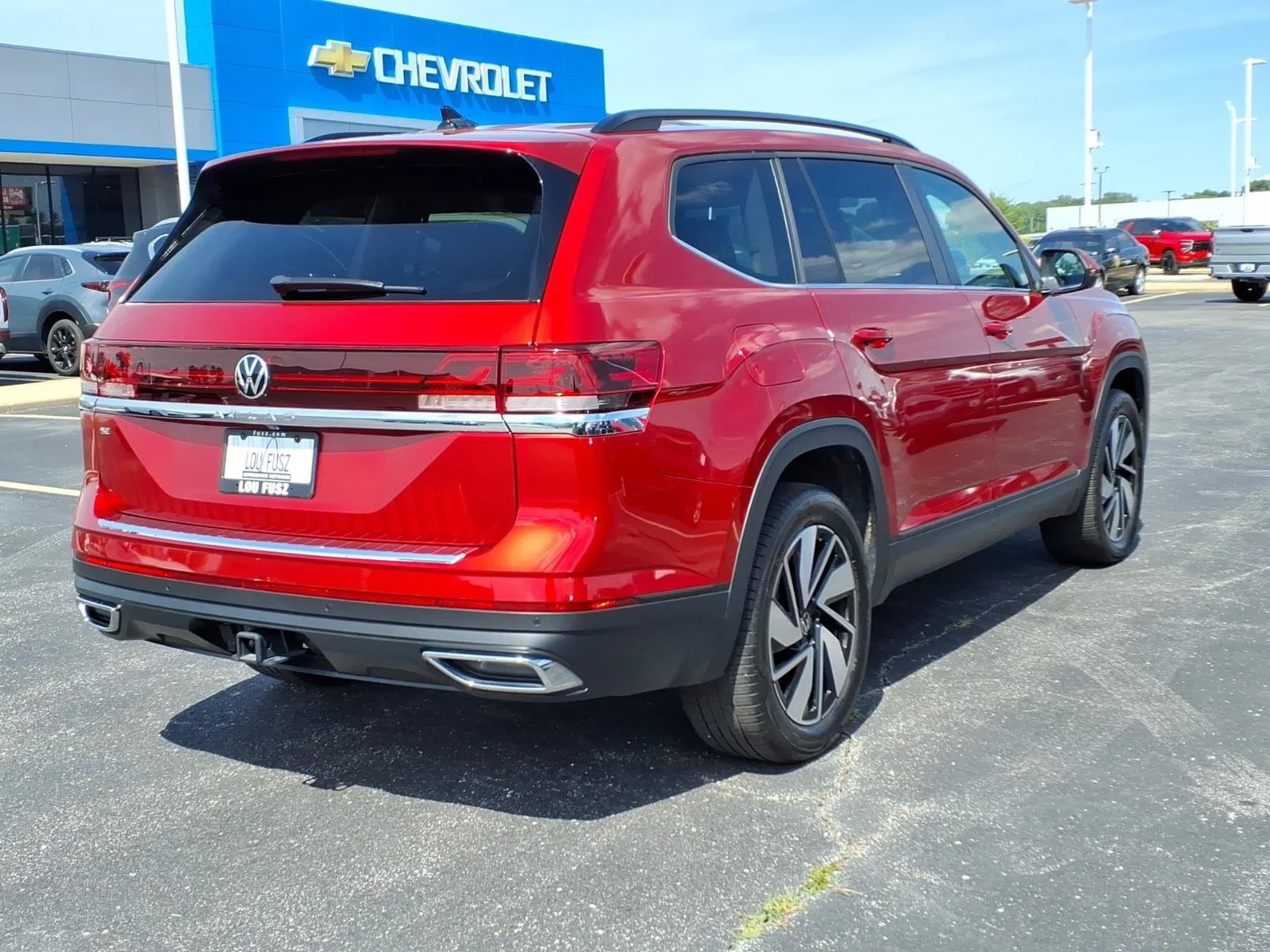 Used 2025 Aurora Red Metallic Volkswagen 2.0T SE with Technology image 27