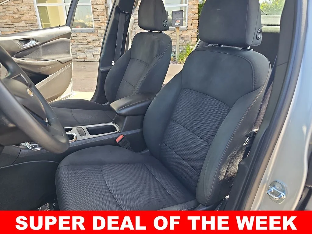 Used 2017 Silver Chevrolet LS image 14