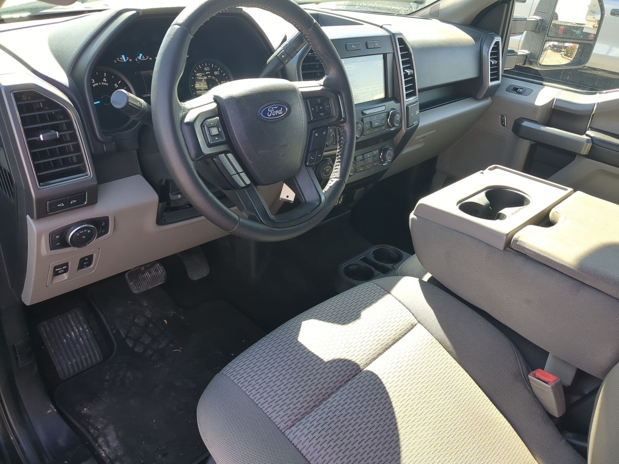 Used 2019 Agate Black Metallic Ford XLT image 14