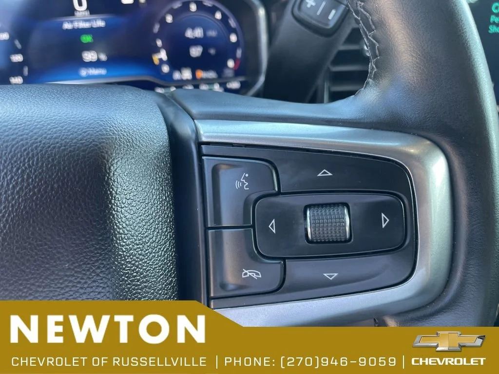 Used 2025 Cypress Gray Chevrolet LT image 17