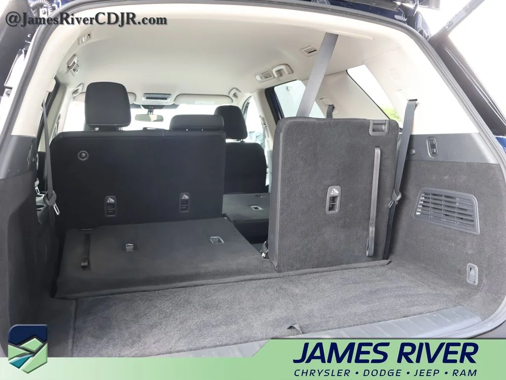 Used 2025 Blue Nissan SV image 16