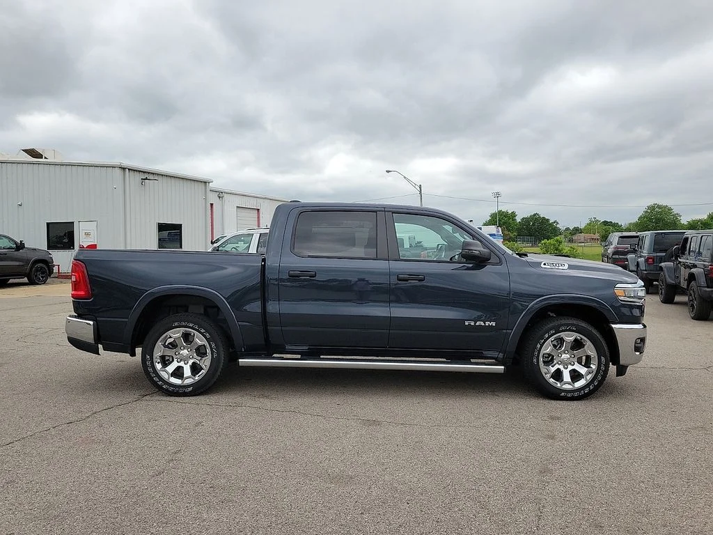 Used 2025 Blue Ram Big Horn/Lone Star image 6
