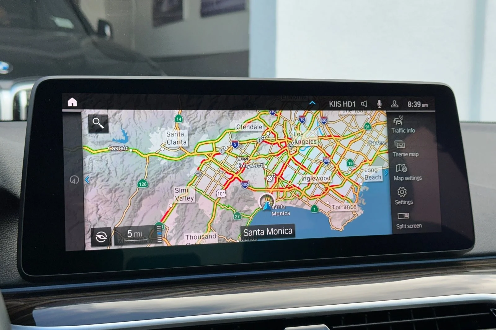 Used 2023 Dark Graphite Metallic BMW 530e xDrive image 17