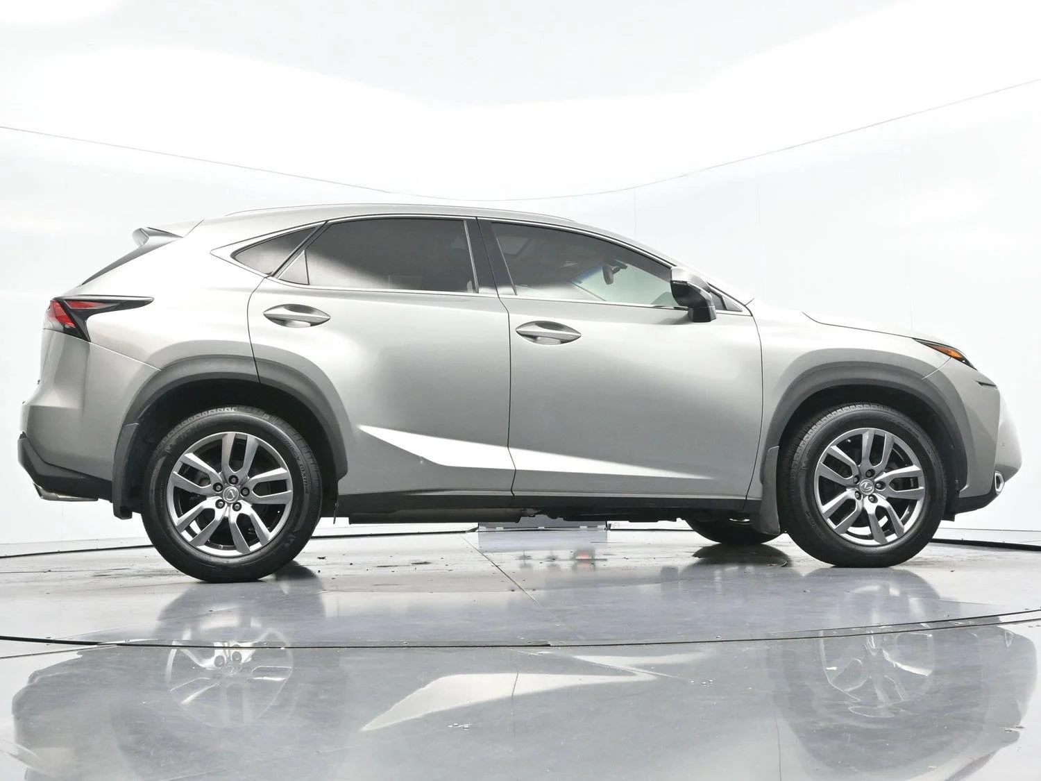 Used 2016 Atomic Silver Lexus F Sport image 58