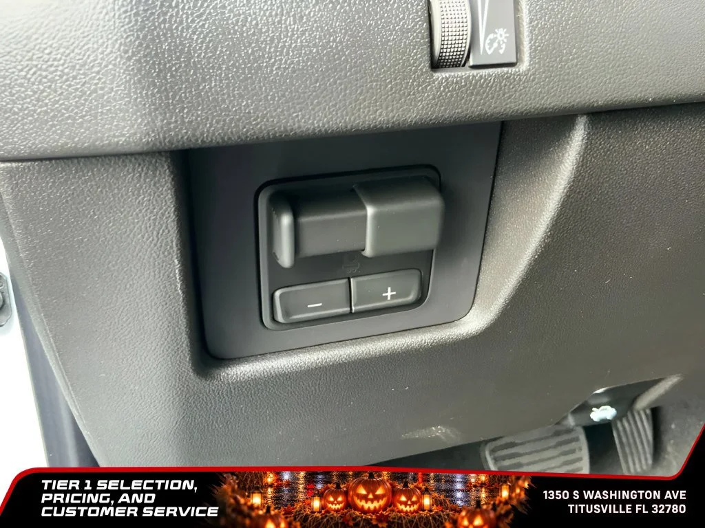 New 2026 Summit White GMC Elevation image 20